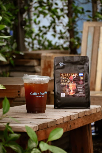 Coffee Run ร้านกาแฟ คอฟฟี่รัน - การบริการอาหารและที่พัก