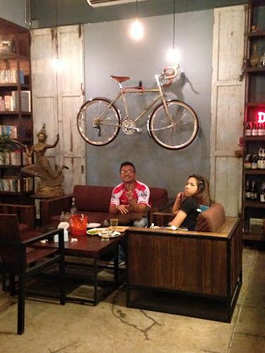 Roengjit Cafe Phuket