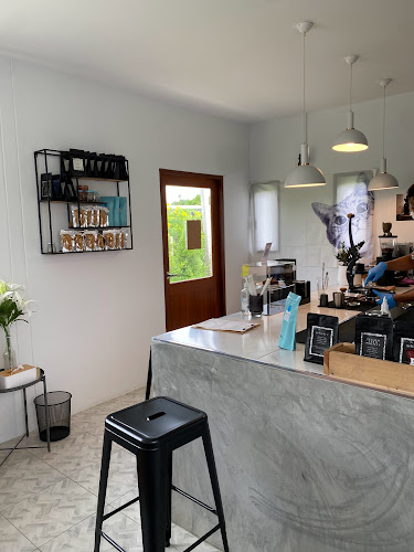 IU Slow Bar Coffee - อำเภอเมืองนครปฐม
