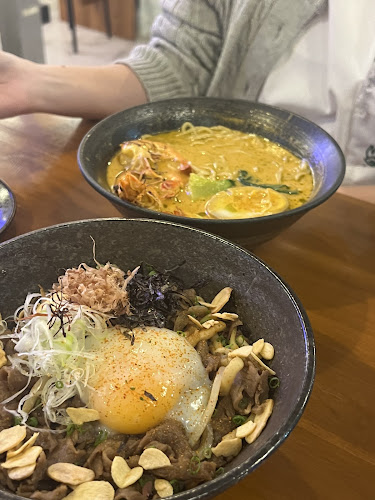 อิ-ซัง คราฟท์ ราเมน - การบริการอาหารและที่พัก