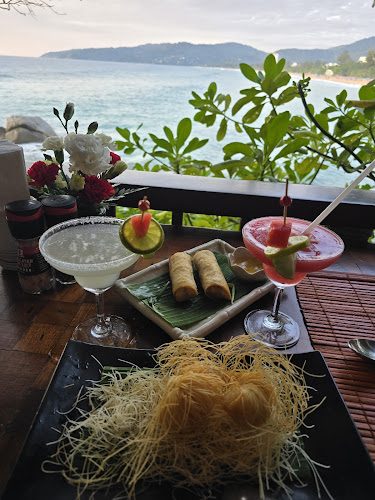 Opinii despre ออน เดอะ ร๊อค în อำเภอเมืองภูเก็ต - การบริการอาหารและที่พัก