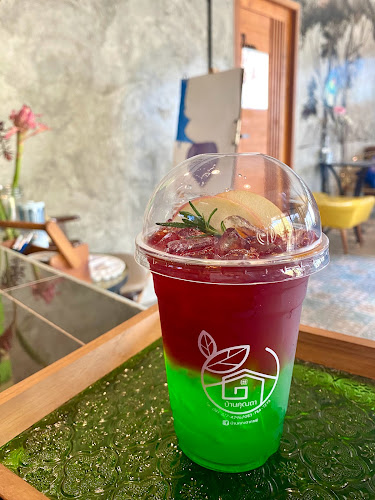 บ้านคุณตาลอฟท์คาเฟ่ @แหลมฉบัง - การบริการอาหารและที่พัก