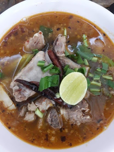 Opinii despre ภูเก็ตแซ่บอีสานและตามสั่ง Food and Drink în เมือง - การบริการอาหารและที่พัก