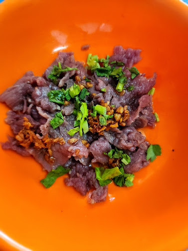 ก๋วยเตี๋ยวเนื้อเจ๊แดง - อำเภอเมืองนครสวรรค์