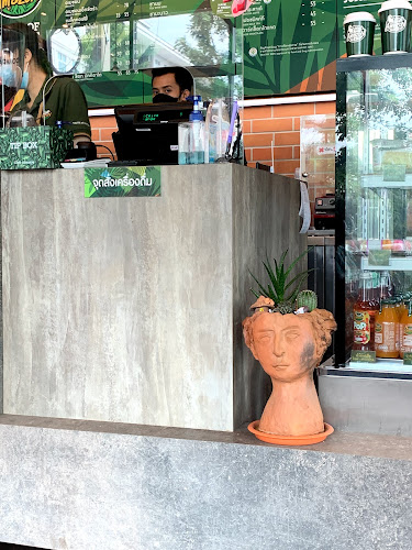 Café Amazon สาขา สี่แยกบ้านสวนเกาะทิพย์ - การบริการอาหารและที่พัก