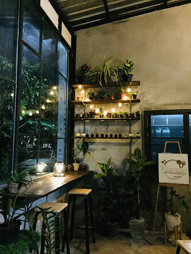 ร้านYummy แซนวิชและสลัดผัก - อำเภอกระทุ่มแบน