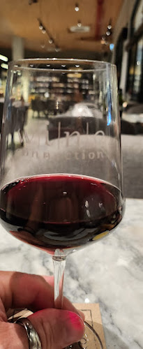 แสบสบายซอย 2 ตำบลป่าตอง อำเภอกะทู้ ภูเก็ต 83150