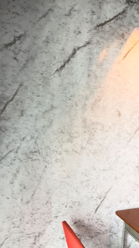 Comentarii opinii despre Y A R D G R O U N D