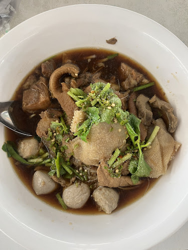 ก๋วยเตี๋ยวเนื้อเฮง เนื้อวัวตุ๋น-หมูตุ๋น เกาเหลาหม้อไฟ