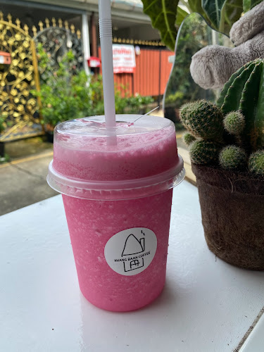 ข้างบ้านคอฟฟี่