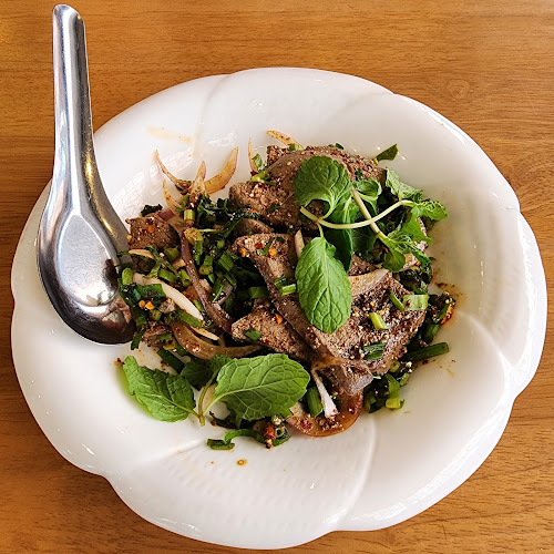 Comentarii opinii despre ตำ เต็ม โต๊ะ (สาขาเซ็นทรัลระยอง)