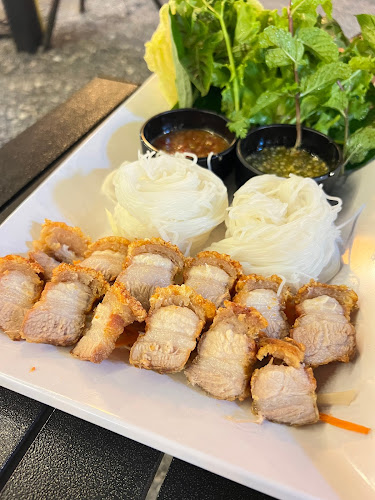 Opinii despre แซ่บฟิน นครปฐม în เมือง - การบริการอาหารและที่พัก