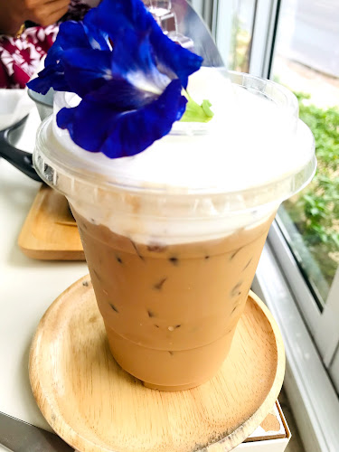 La Mer 389 Café ละเมอร์ 389 คาเฟ่ - การบริการอาหารและที่พัก