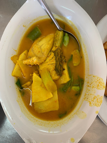 ร้านอาหารรมควัน โดยนายโสภณ กล่อมขจิต