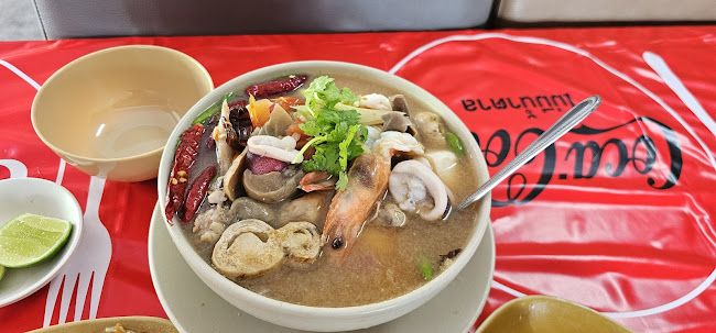 111 9 ถ. ระนอง ตำบลตลาดเหนือ อำเภอเมืองภูเก็ต ภูเก็ต 83000