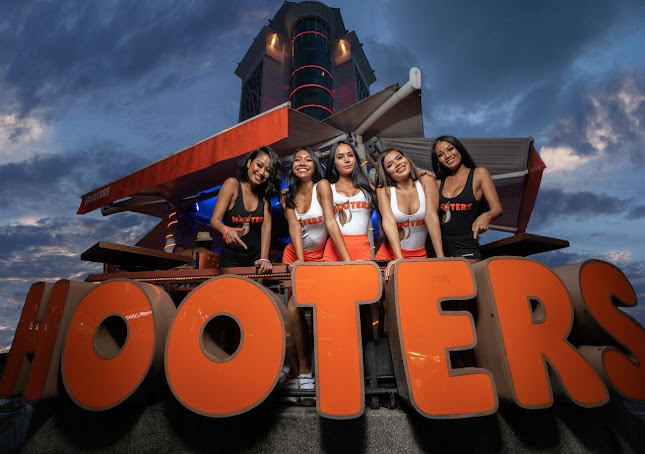 Hooters Phuket | American Restaurant & Sports Bar - อำเภอกะทู้