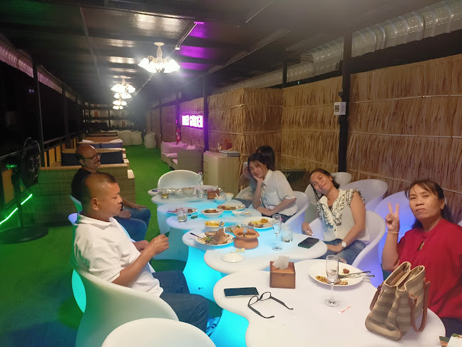 River Garden - Fine Dining Restaurant in Pattaya - การบริการอาหารและที่พัก