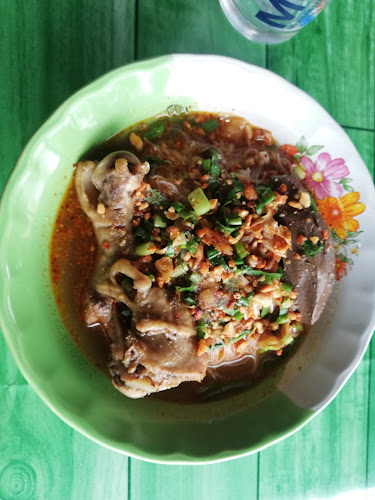 ร้านก๋วยเตี๋ยวน่องไก่ ท่าข้าว - อำเภอเมืองนครสวรรค์
