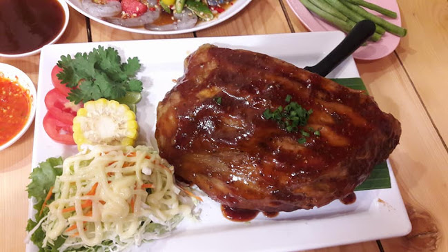 ส้มตำค้ำคูณ จอมเทียน พัทยา - การบริการอาหารและที่พัก