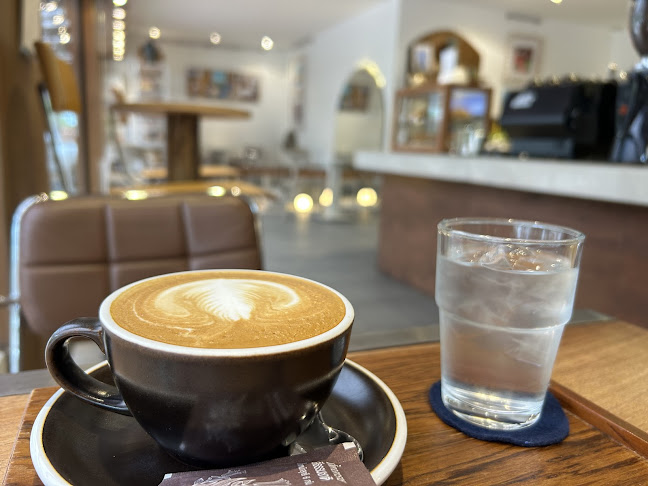 Opinii despre Aram Coffee&Crepes în อำเภอเมืองภูเก็ต - การบริการอาหารและที่พัก