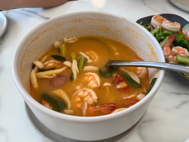 Tang Toh - การบริการอาหารและที่พัก