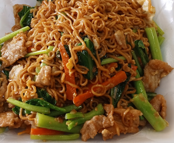 เจ๊ตา.อาหารตามสั้ง - การบริการอาหารและที่พัก