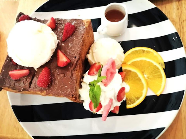 Opinii despre AVA Cafe & Eatery în อำเภอเมืองพิษณุโลก - การบริการอาหารและที่พัก