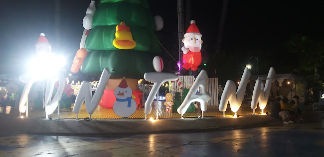 ตลาดต้นตาล - การบริการอาหารและที่พัก