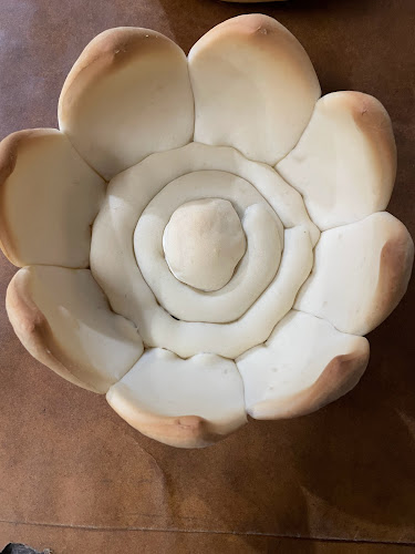 ร้านลูกแก้วเบเกอร์รี่ อ่าวอุดม - การบริการอาหารและที่พัก