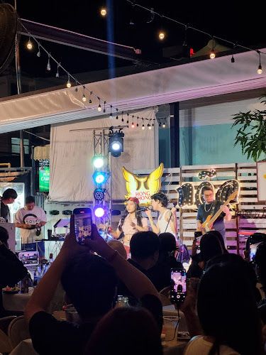 ร้านถวิล แปลว่าคิดถึง