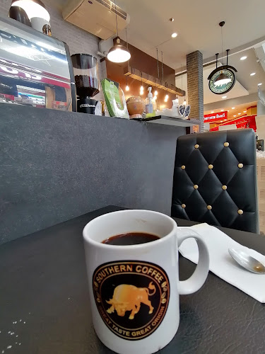 southern coffee - การบริการอาหารและที่พัก