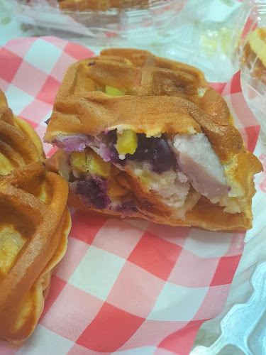 วาฟเฟิล in town