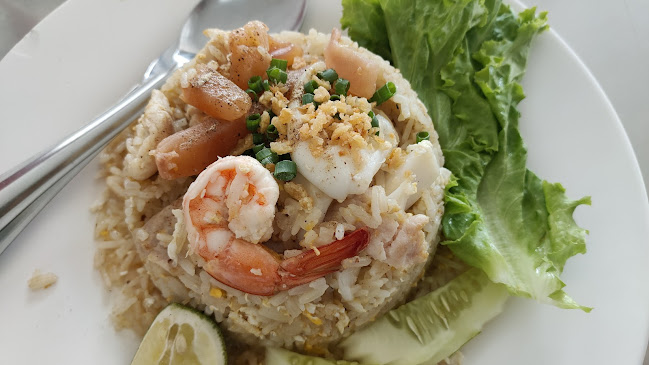 Opinii despre Tumrub Suki Khao Pad Pu Hatyai în อำเภอหาดใหญ่ - การบริการอาหารและที่พัก