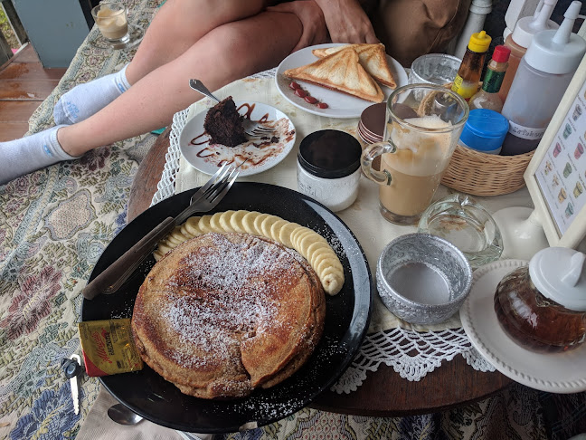 Comentarii opinii despre A Spoonful of Sugar