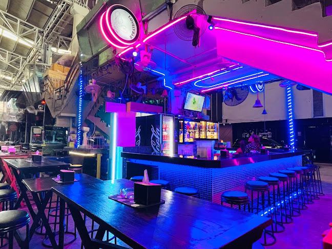 Lovely-Bar - การบริการอาหารและที่พัก