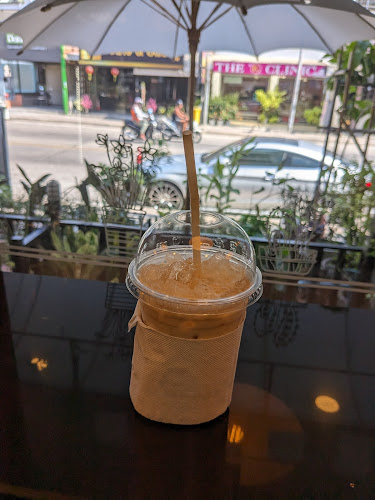 คัฟเฟ่คอฟฟี่ - การบริการอาหารและที่พัก