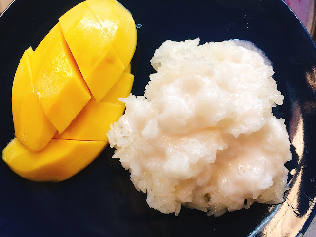 Granny Jai Khanom Jeen - ย่าใจขนมจีน - การบริการอาหารและที่พัก