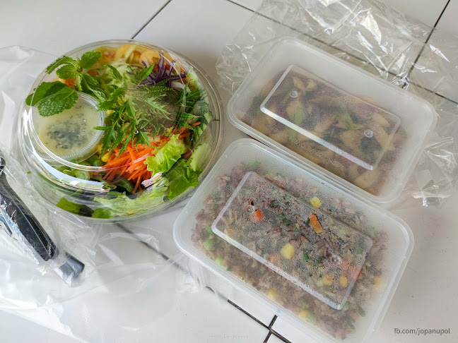 Opinii despre ครัวคุณนัทอาหารสุขภาพ în เมือง - การบริการอาหารและที่พัก