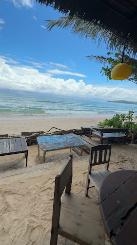 323 หาดบางเทา 11 ม.2 ตำบลเชิงทะเล อำเภอถลาง ภูเก็ต 83110