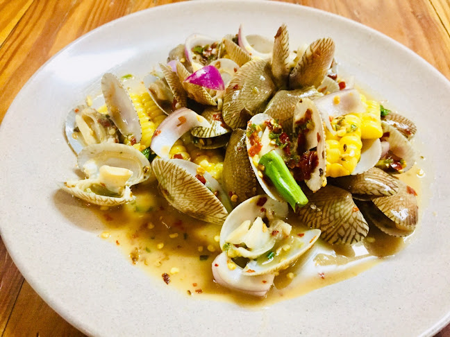 ตุ๊ดตำยำแซ่บ สาขาโคราชสุรนารีวิลล์บ้านเกาะ