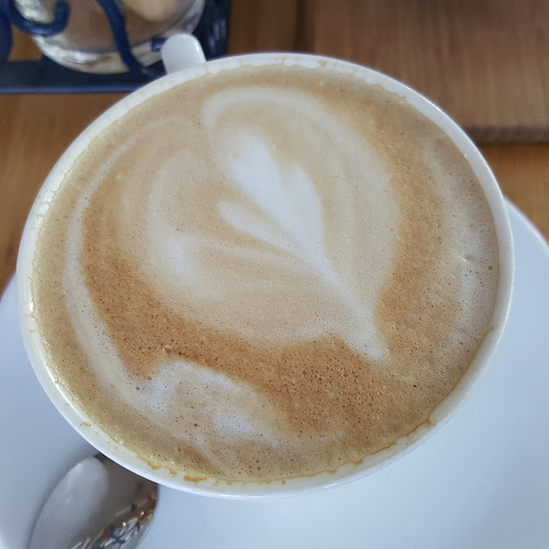 Comentarii opinii despre Coffee Hills Cafe