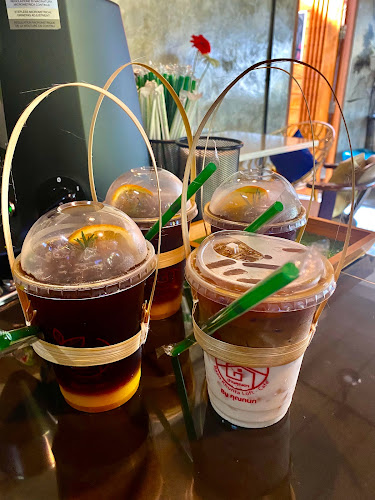 บ้านคุณตาลอฟท์คาเฟ่ @แหลมฉบัง - อำเภอศรีราชา