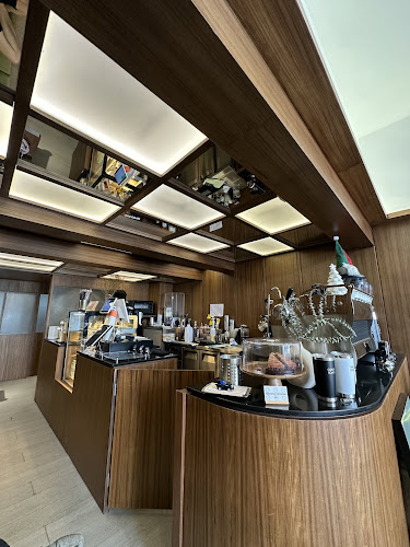 Opinii despre Comeback Phuket în อำเภอเมืองภูเก็ต - การบริการอาหารและที่พัก