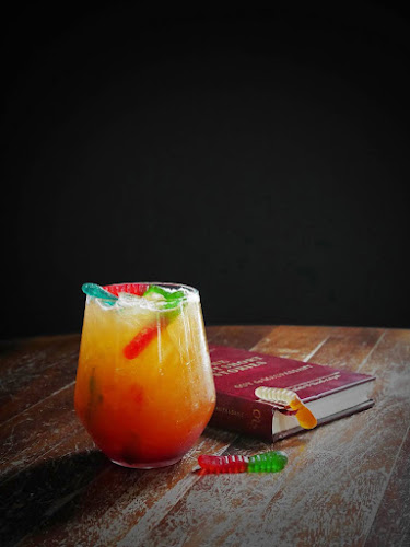 CoffeeWORKS Phuket Experience Center - การบริการอาหารและที่พัก