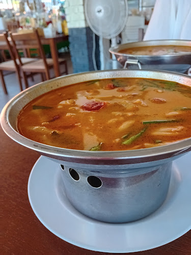 Tom Yum Restaurant - การบริการอาหารและที่พัก