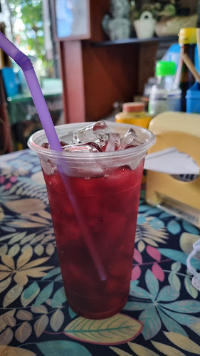 โกยูร หมี่ฮกเกี้ยน - การบริการอาหารและที่พัก