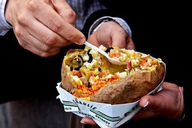 88 28 ถนน กะตะ ตำบล กะรน Phuket, ภูเก็ต 83100