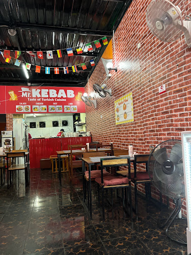 7.82542440798539, 98.29779692229565, ตำบล กะรน ภูเก็ต 83100