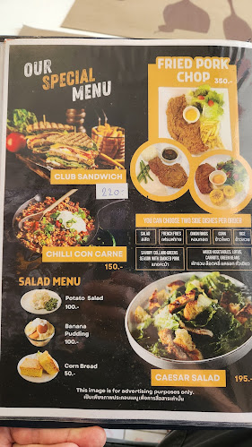 Kickin Chicken - การบริการอาหารและที่พัก