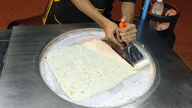 90 ถ. ทวีวงศ์ ตำบลป่าตอง อำเภอกะทู้ ภูเก็ต 83150